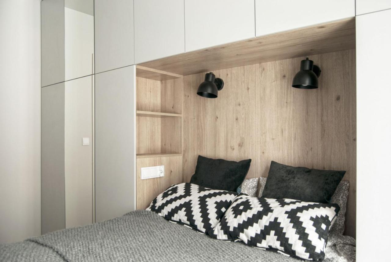 Charming Apartment With Garden, Only 1 Km To Wawel Castle By Noclegi Renters Krasków Exterior foto